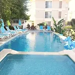 Parla Hotel apartamentowy 4*