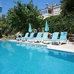 Hotel apartamentowy Parla 4*