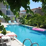 Parla Hotel apartamentowy 4*