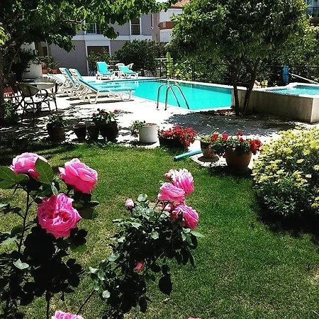 Parla 4* Cesme