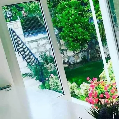 Parla Aparthotel Cesme