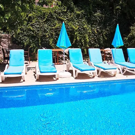 Aparthotel Parla